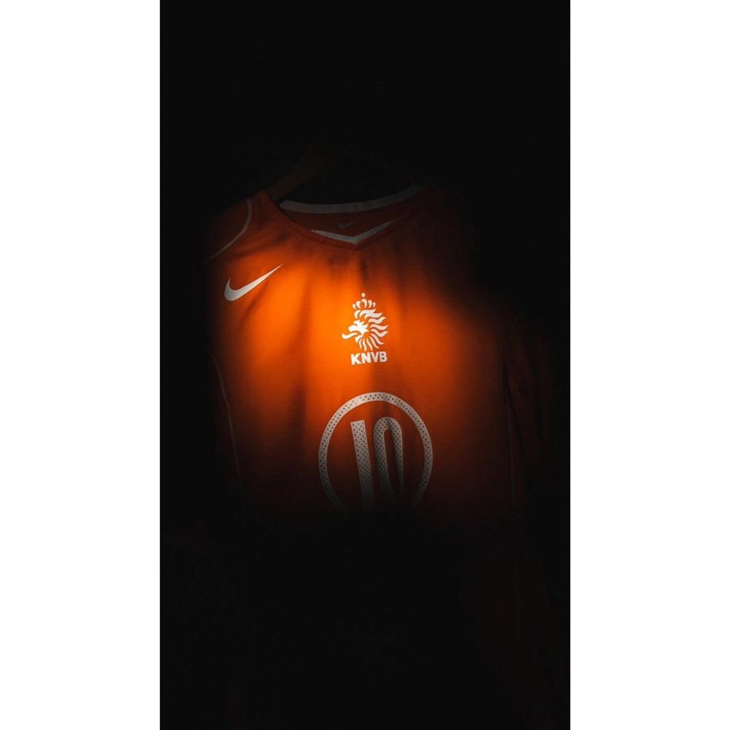 HOLLAND HOME SHIRT EURO 2004 V. NISTELROOY 10 REISSUE