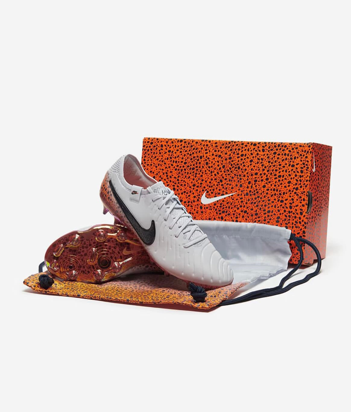 NIKE TEMPO ELITE